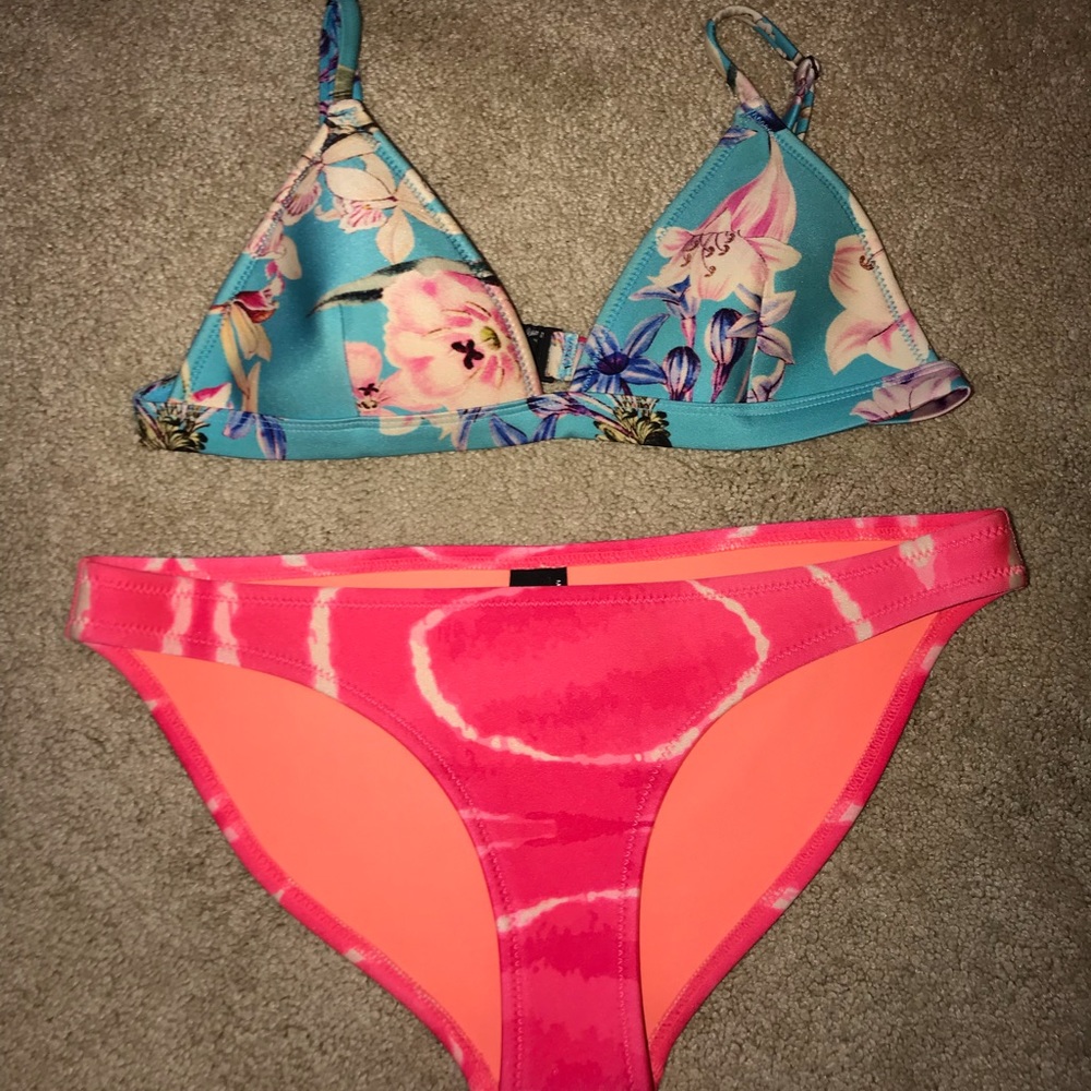TRIANGL bikini